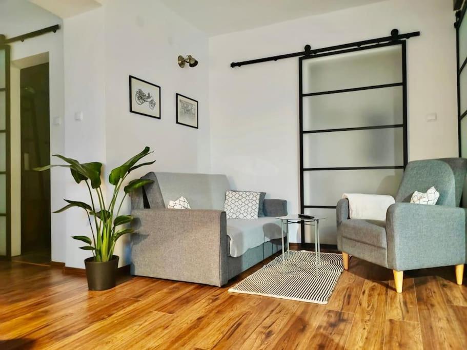 Loft W Starej Wozowni Apartment Krynica Zdroj Bagian luar foto